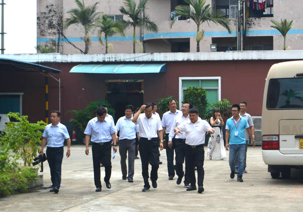 熱烈歡迎中共河南省漯河市委書記馬正躍一行蒞臨守門神科技集團考察參觀指導(dǎo)工作